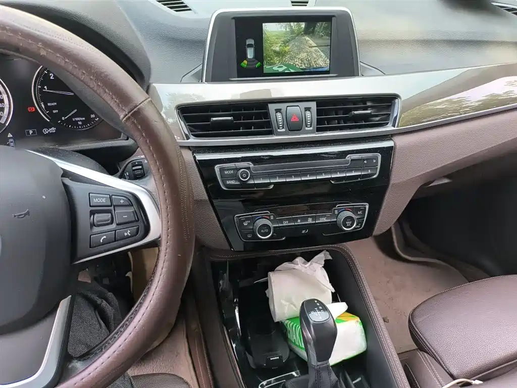 BMW X1 2019 sDrive18Li Premium Model фото 6
