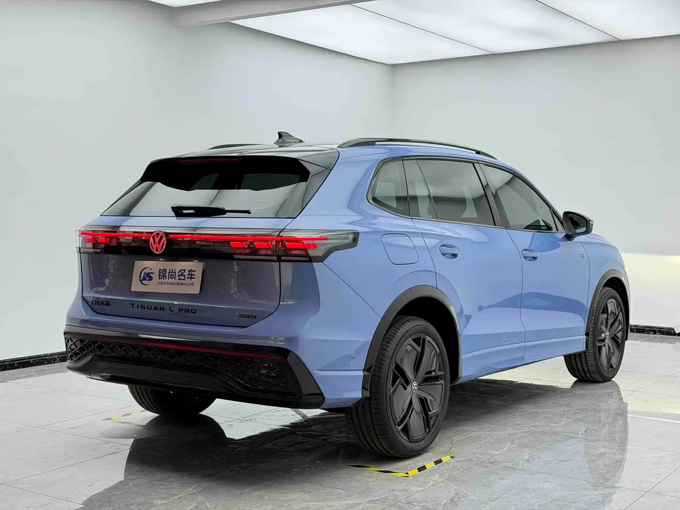 Volkswagen Tiguan L 2024 PRO 380TSI 4WD R-Line Premium Edition фото 35