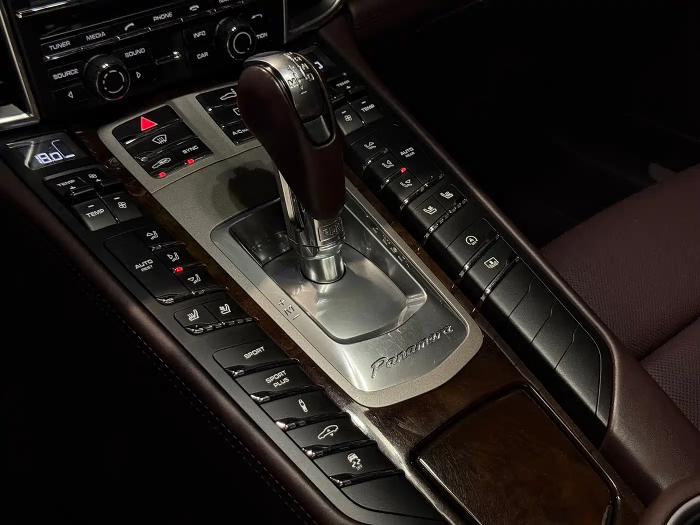 Photo 9 - Porsche Panamera