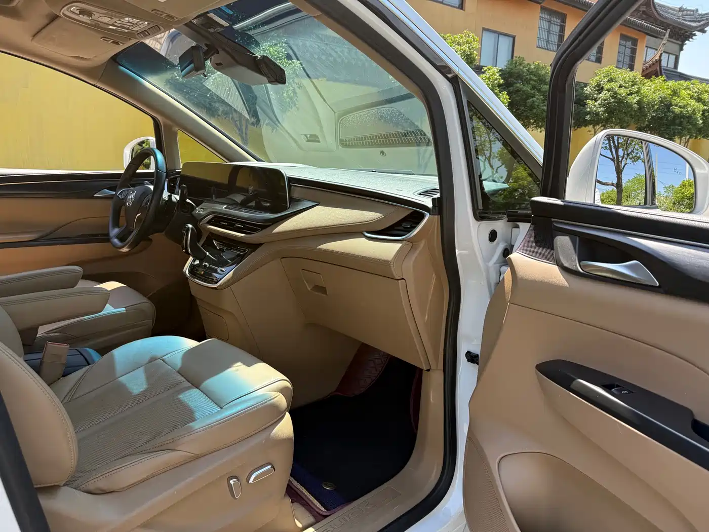 Buick GL8 2021 ES Landlord 653T Luxury фото 13