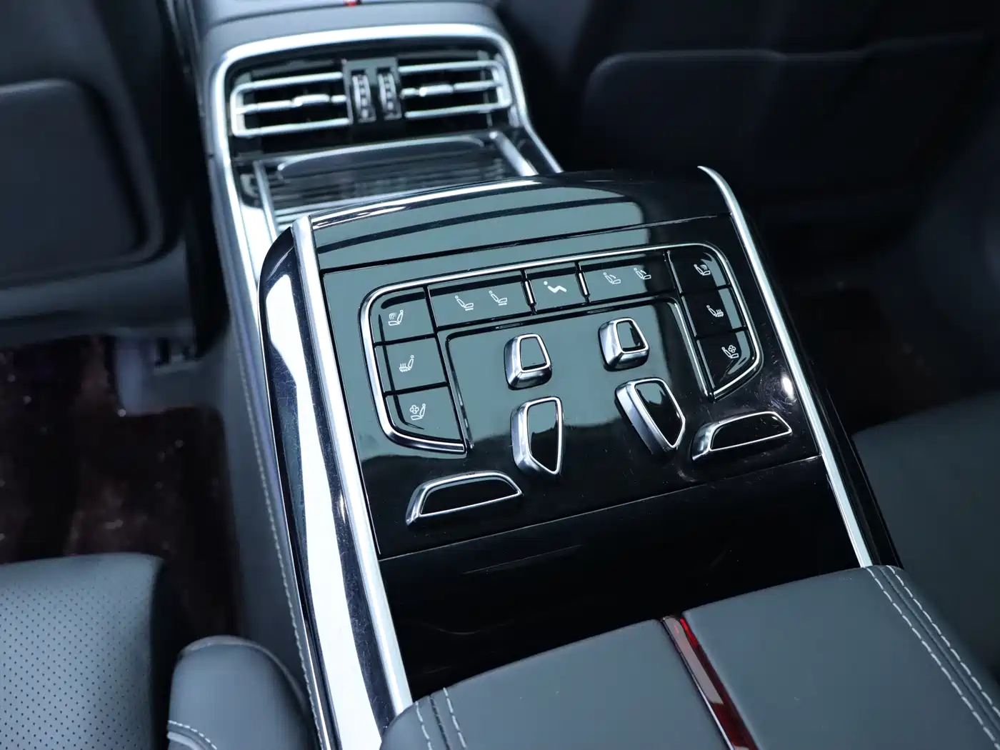 Hongqi H9 2020 3.0T Smart Connect Flagship 4-Seater фото 15