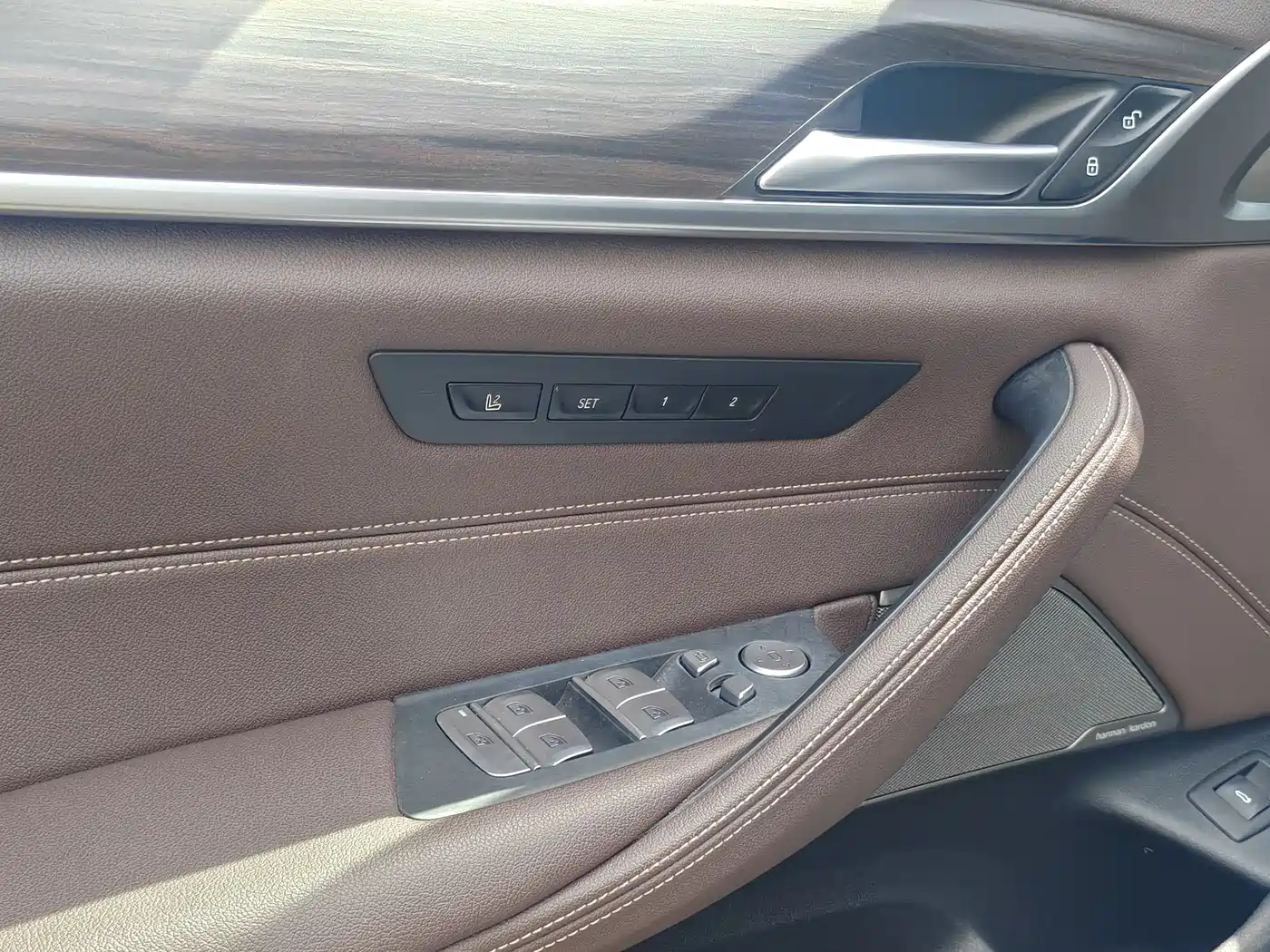 BMW 5 Series 2021 530Li Premium Luxury Package фото 13