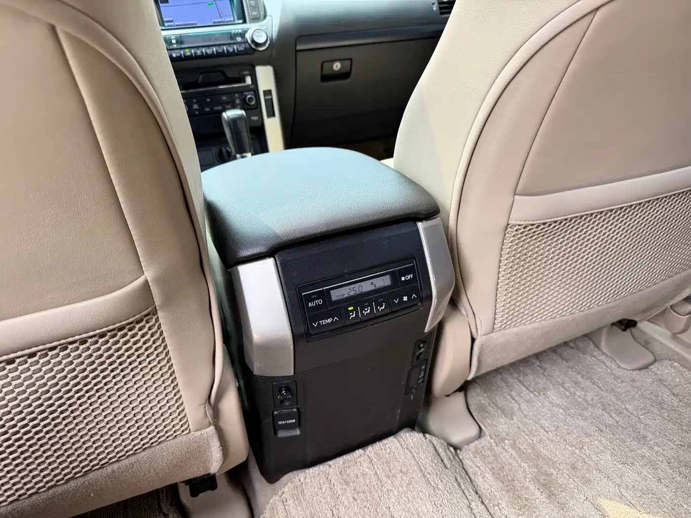 Toyota Prado 2010 4.0L Automatic TX-L NAVI фото 22