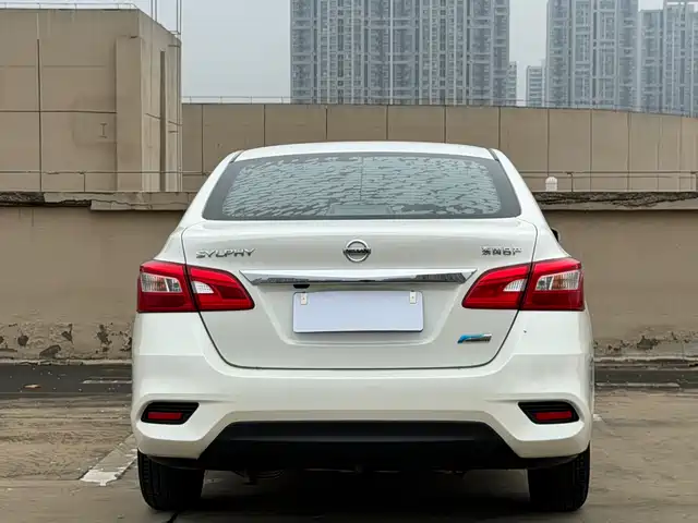 Nissan Sylphy 2019 1.6XV CVT Smart Connect Premium Edition China VI — фото 4