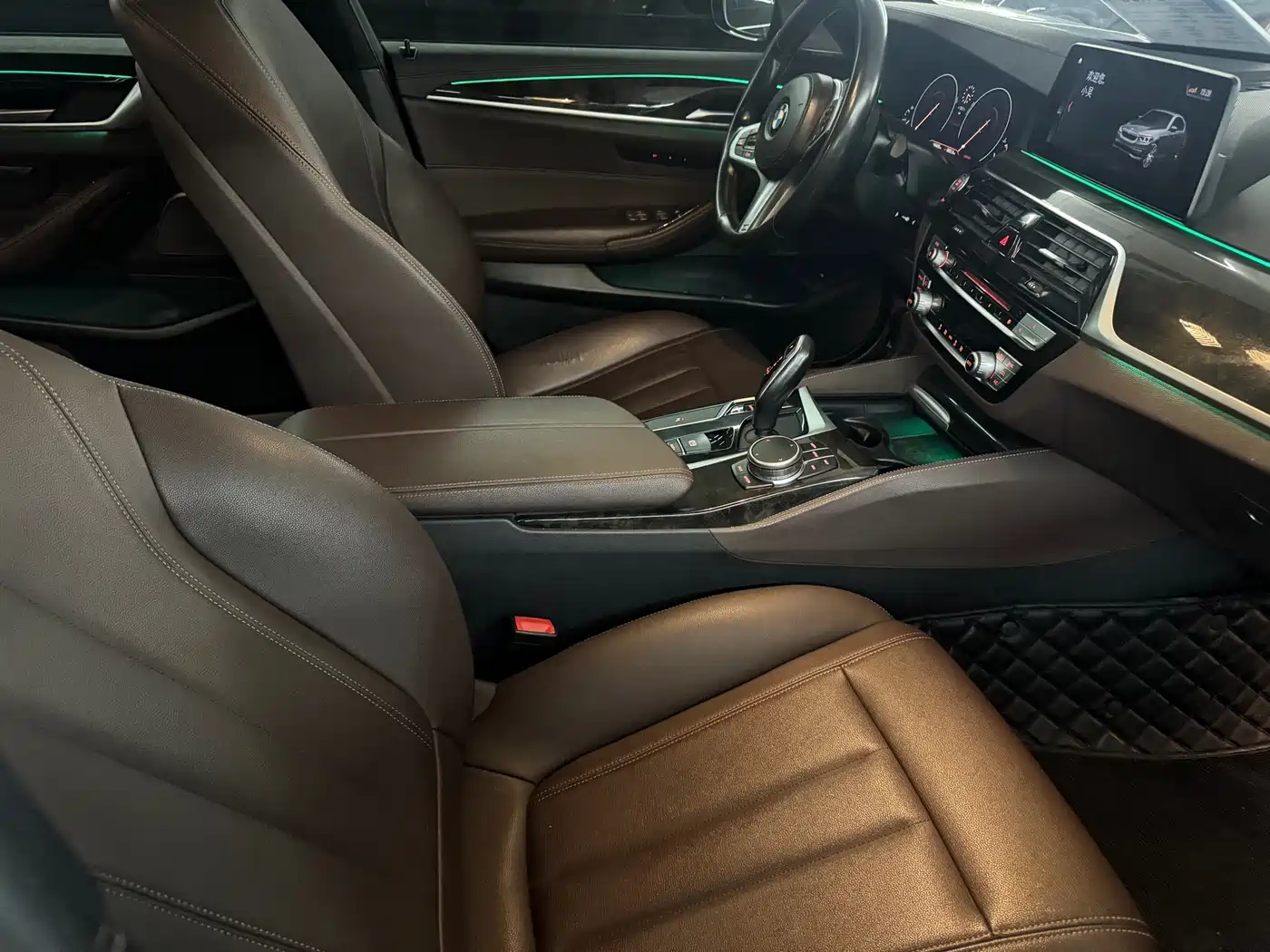 BMW 5 Series 2019 525Li M Sport Package фото 6