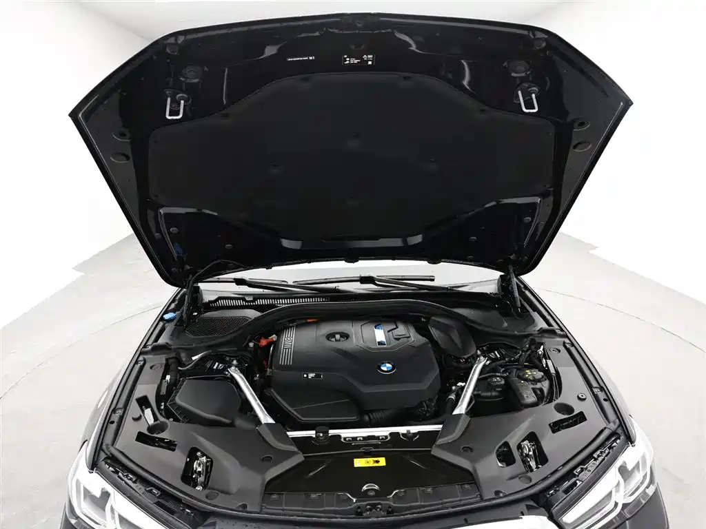 BMW 5 SERIES NEW ENERGY