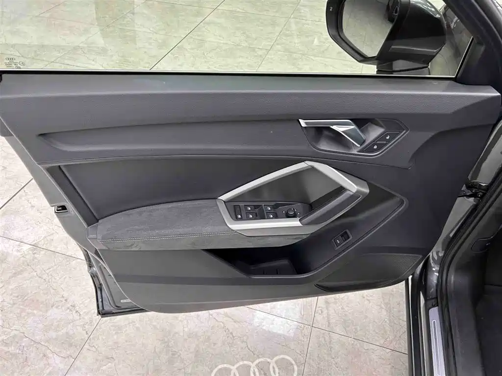 Audi Q3 2022 35 TFSI Fashion Dynamic фото 10