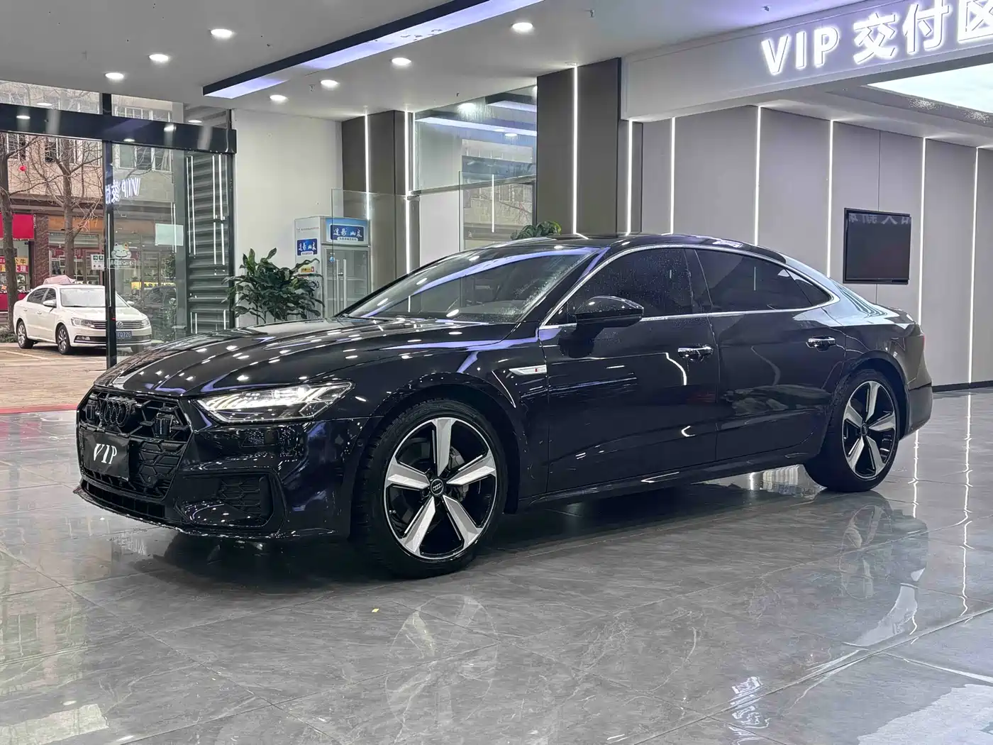 Audi A7L 2024 45TFSI S-line Dream Edition Crystal Package