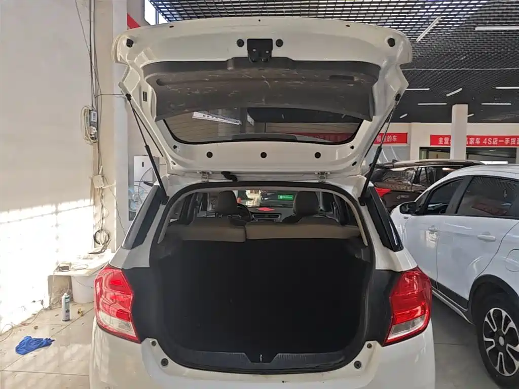 Chevrolet Lova RV 2016 1.5L Automatic Easy-Ride фото 19