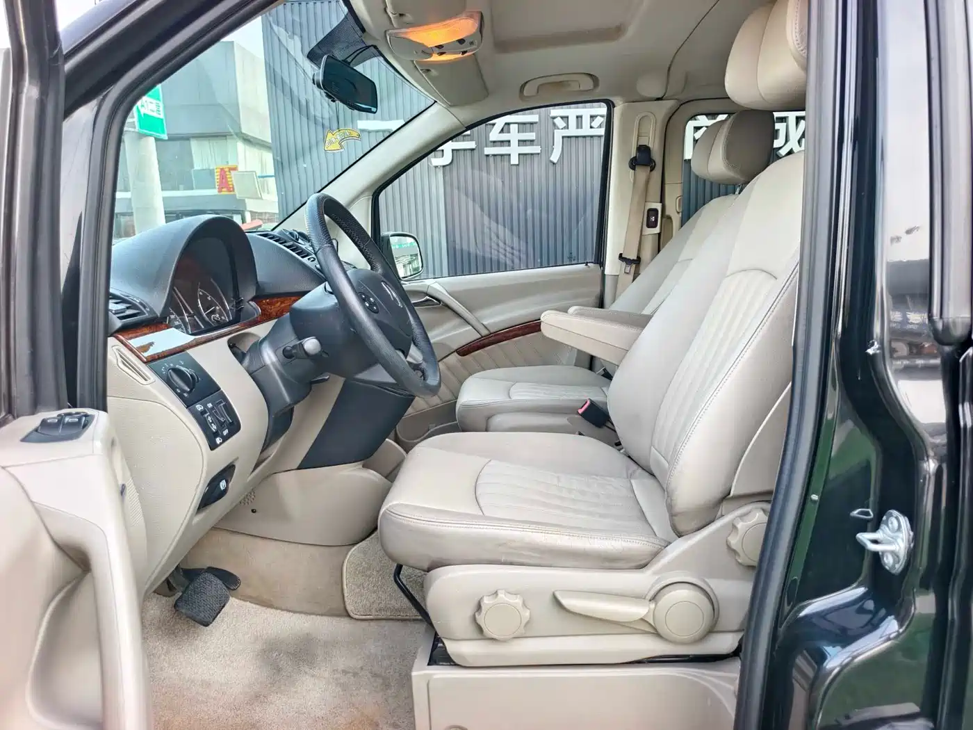 Mercedes-Benz Viano 2015 3.0L Partner Edition фото 14