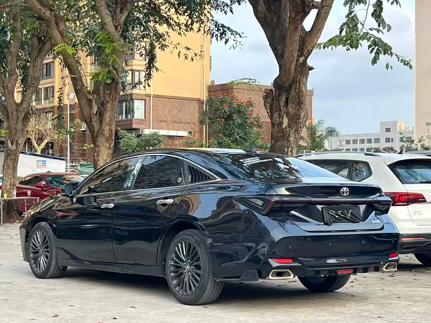 Toyota Avalon 2019 2.0L Luxury Edition (China VI) фото 16