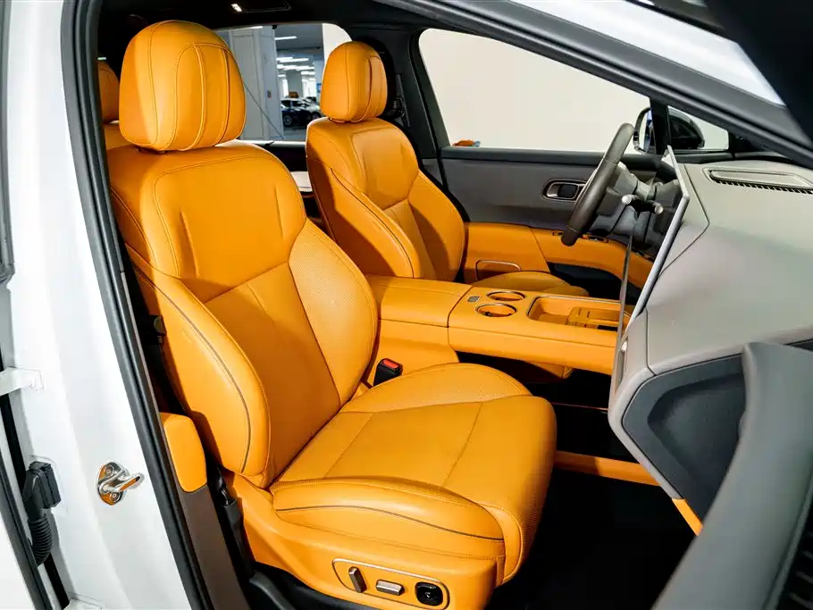 Li Auto Li i8 2025 2025 Standard Edition
