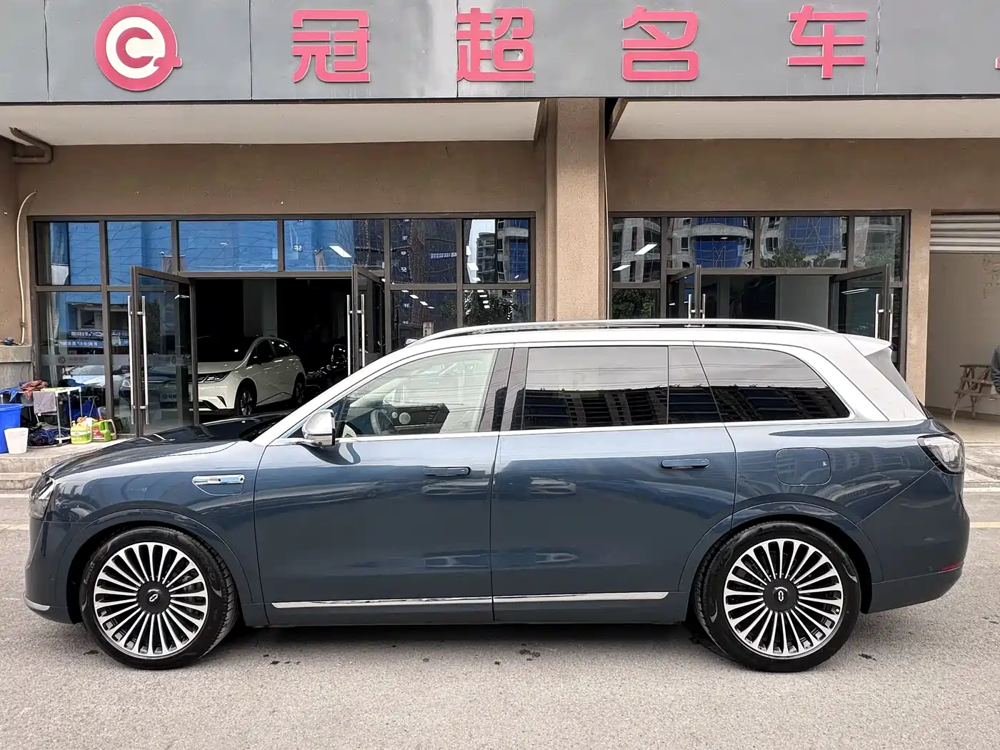AITO Wenjie AITO M9 2024 Model Extended Range Ultra Edition 52kWh 5-Seater фото 7