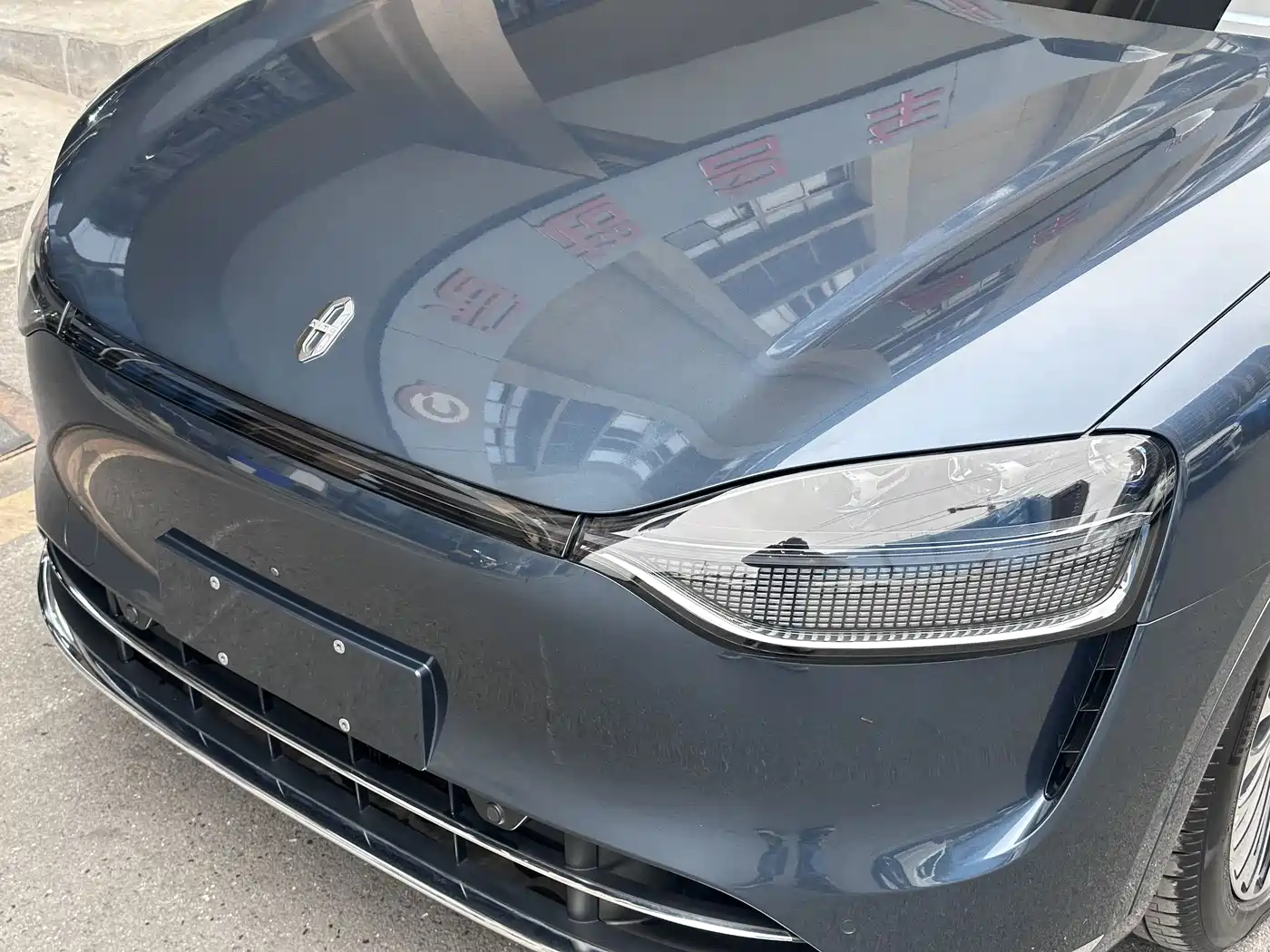 AITO Wenjie AITO M9 2024 Model Extended Range Ultra Edition 52kWh 5-Seater фото 4