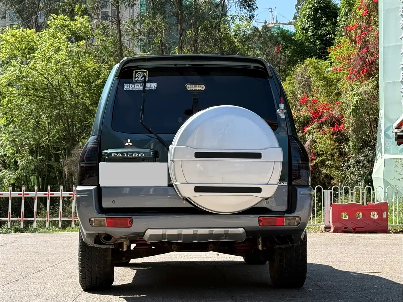 Mitsubishi Pajero 2006 Model 3.0L AT GLS фото 5