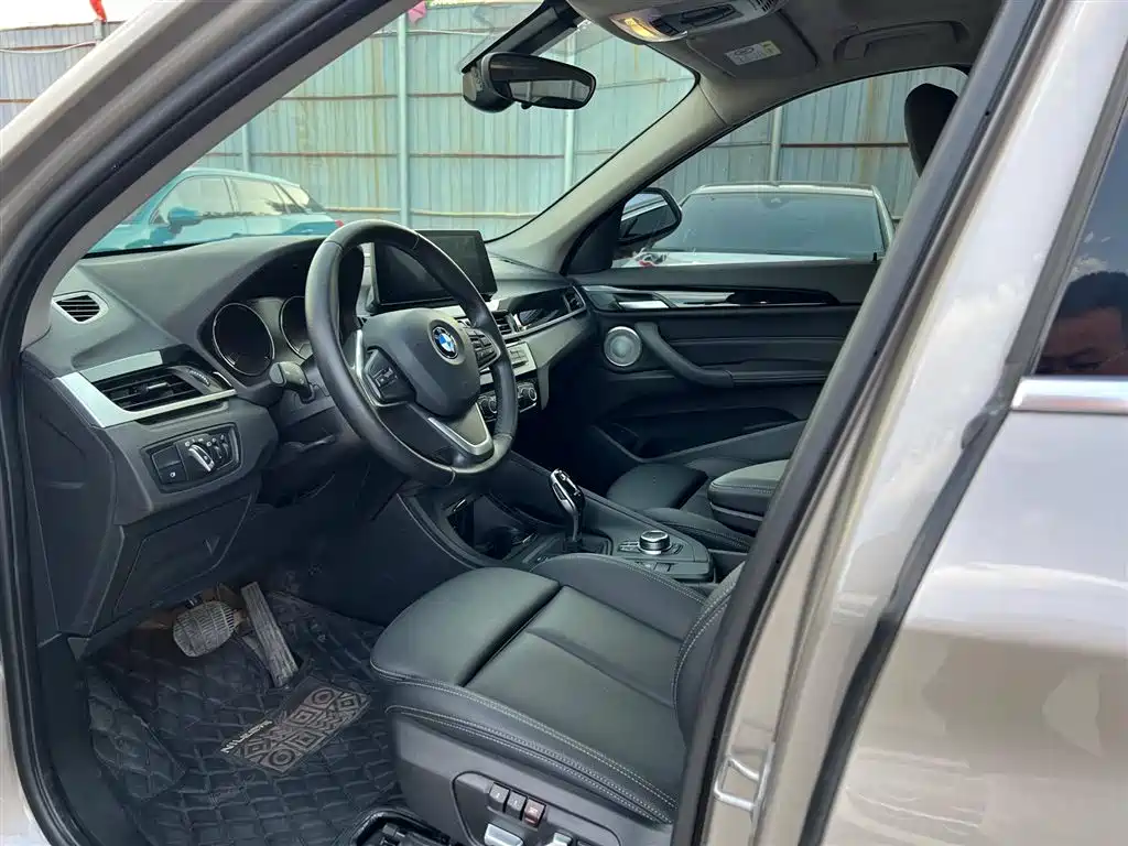 BMW X1 2022 sDrive20Li Fashion фото 10