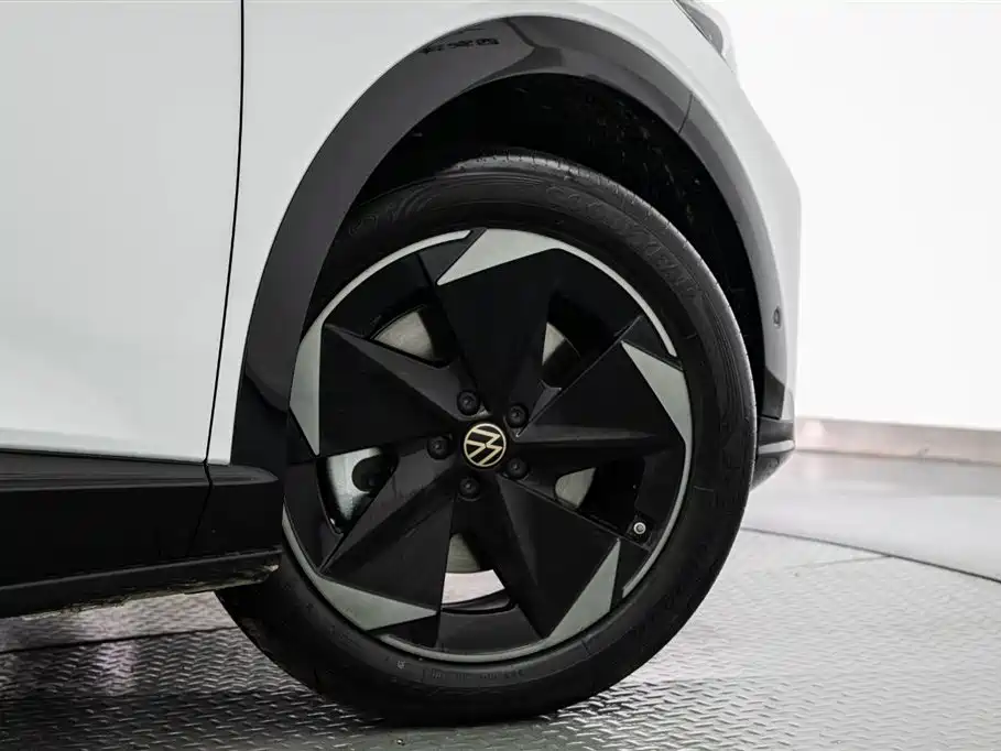 Volkswagen Unique 06 2025 Pure фото 18