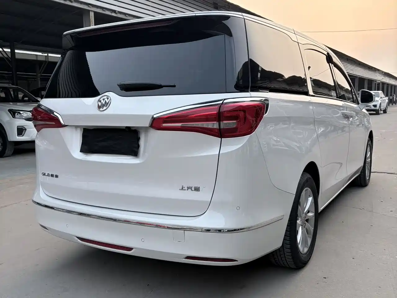 Buick GL8 2018 ES 28T Comfort Type China VI фото 15