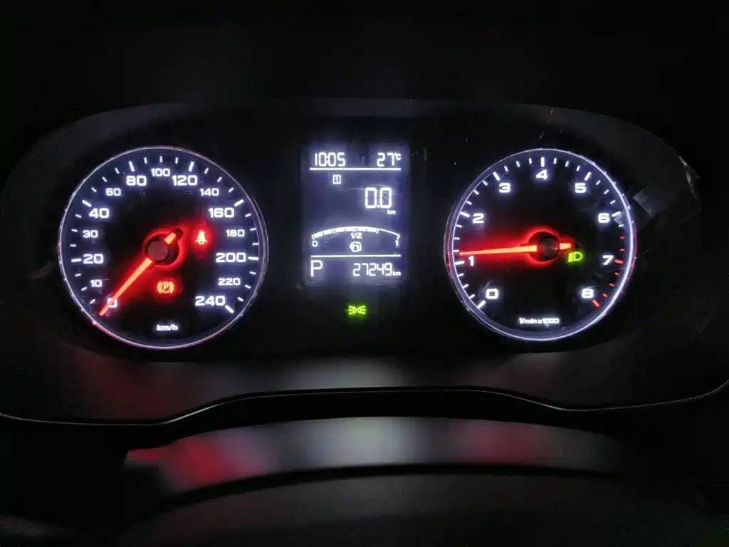 Фото 4 - Roewe RX5