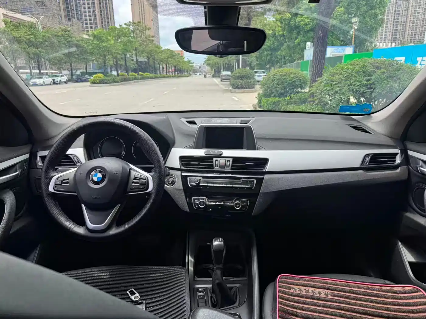 BMW X1 2018 sDrive18Li Fashion Model фото 8