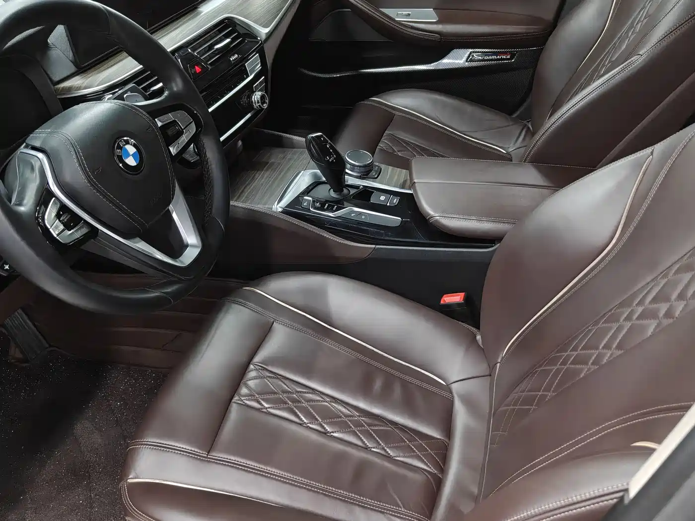 BMW 5 Series 2019 530Li Premium Luxury Package фото 4