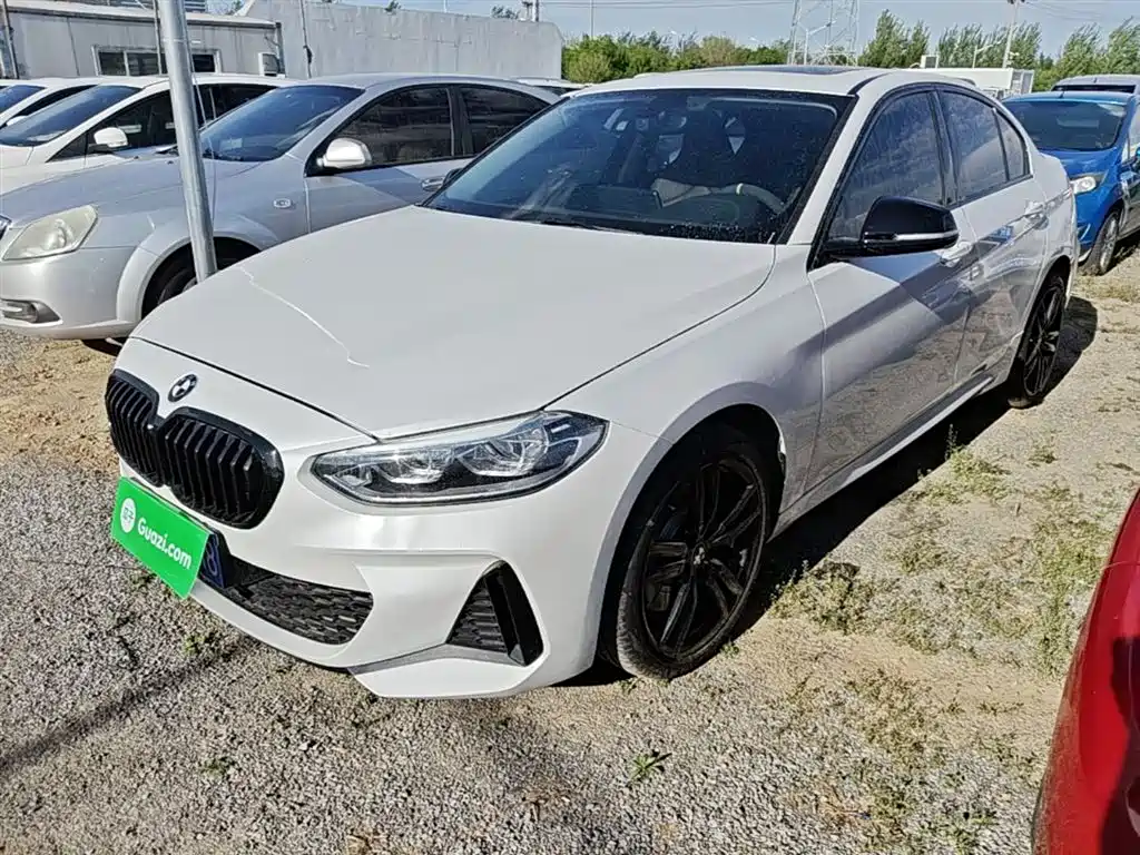 BMW 1 Series 2023 125i M Sport Shadow Edition
