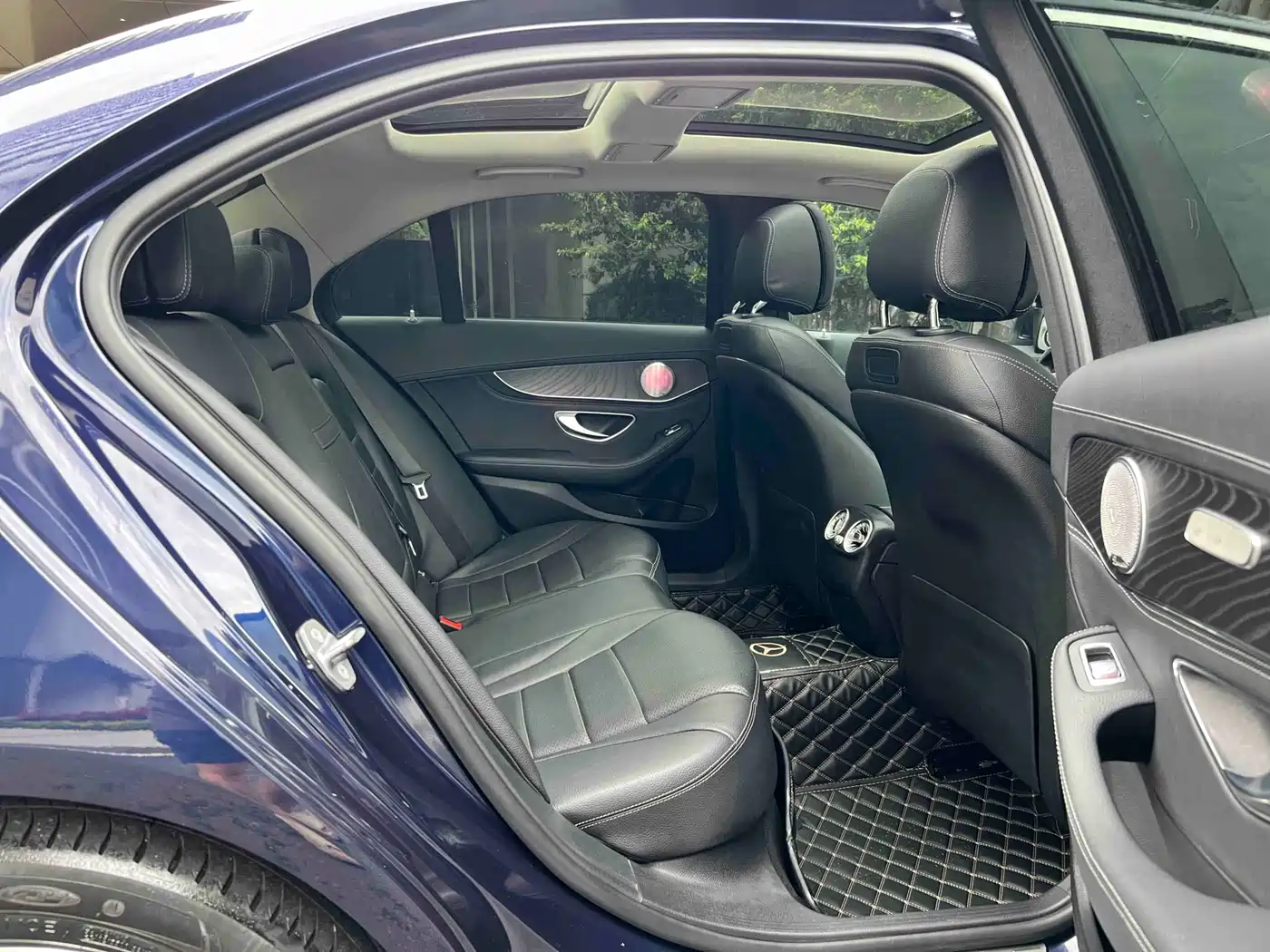 Mercedes-Benz C-Class 2017 Facelift C 200 L Sport Edition фото 17