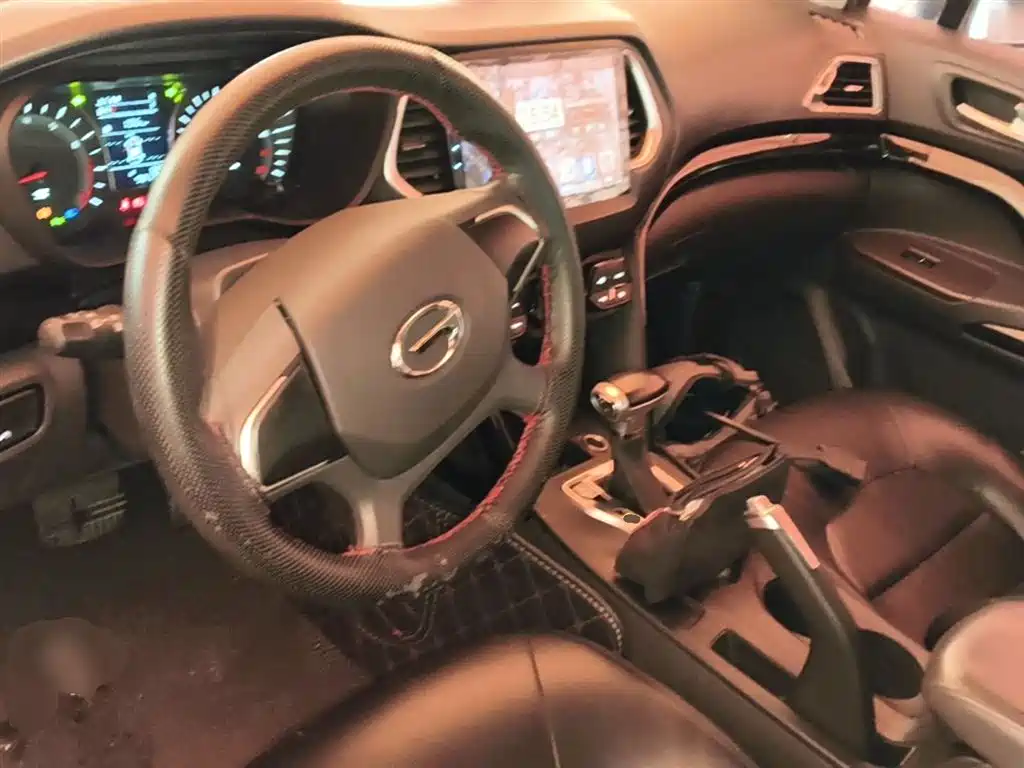 GAC Trumpchi Trumpchi GS4 2017 200T G-DCT 2WD Comfort фото 10