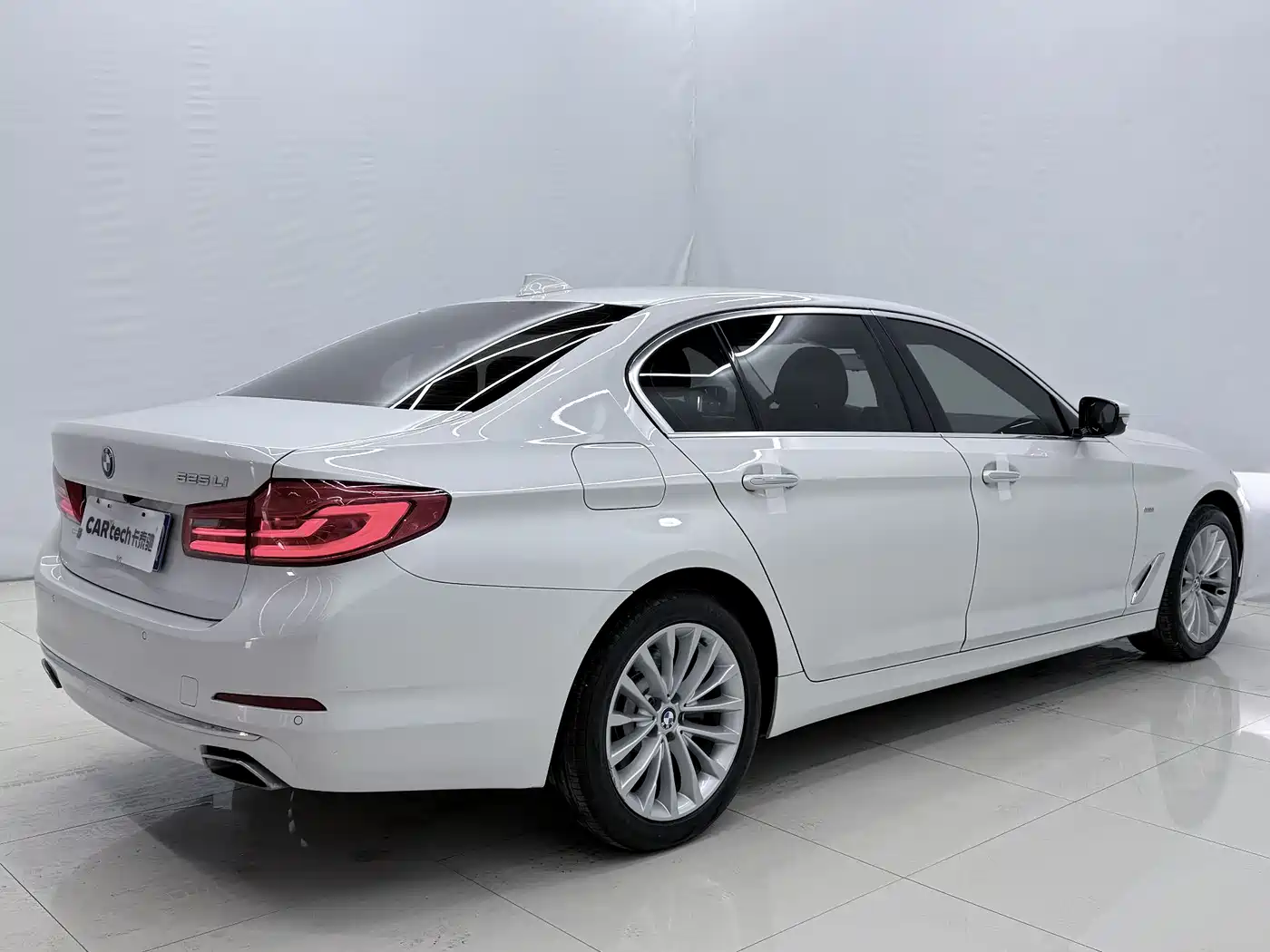 BMW 5 Series 2018 525Li Luxury Package фото 16
