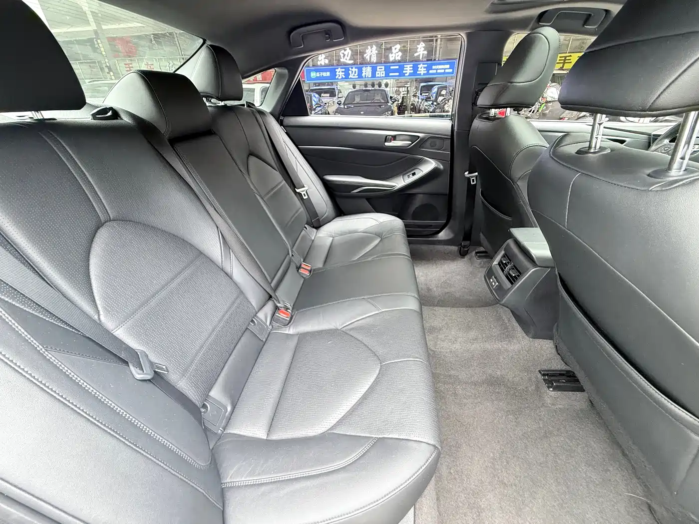 Toyota Avalon 2023 2.0L Luxury Edition фото 9