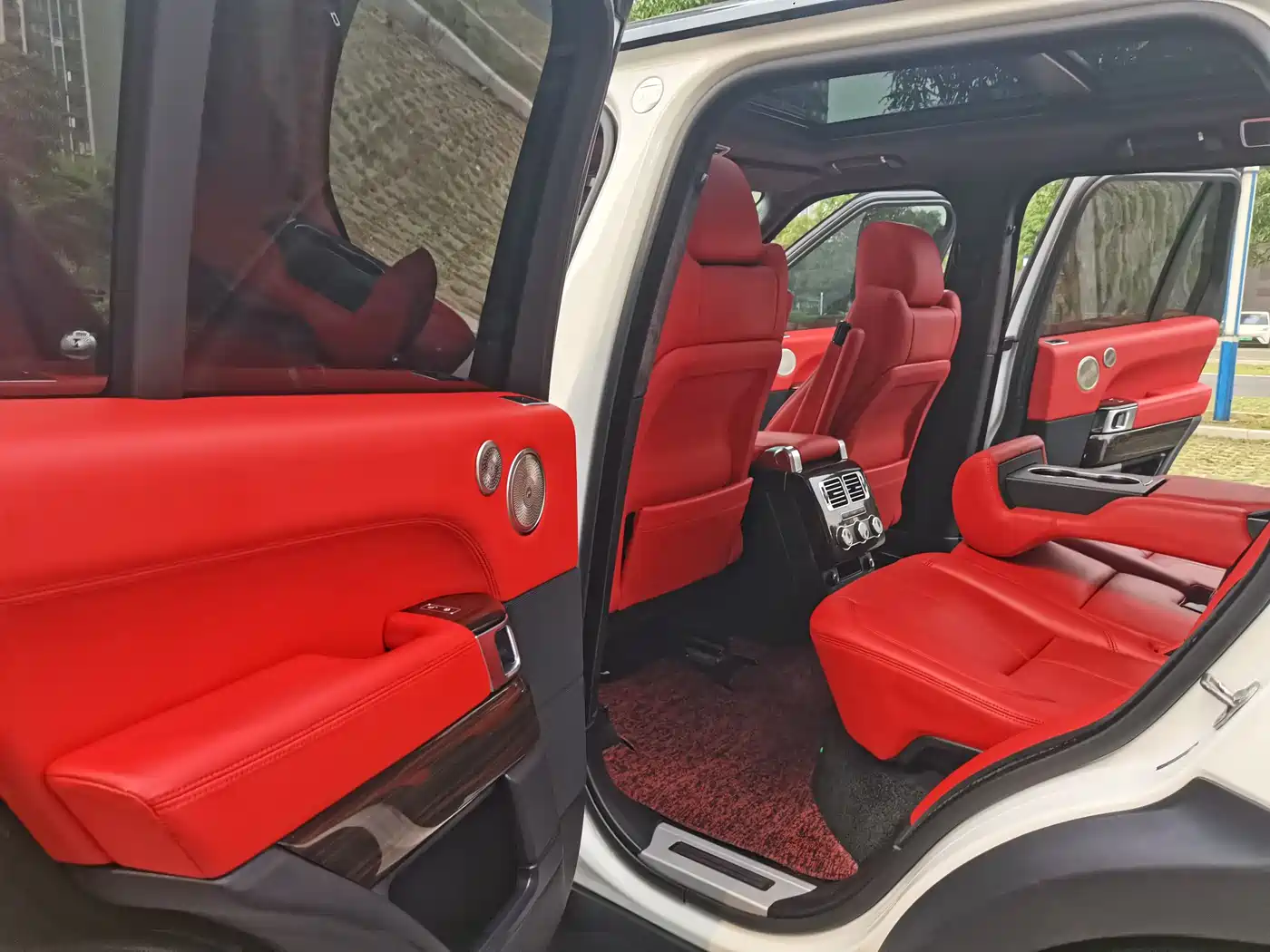 Land Rover Range Rover 2015 3.0 TDV6 Vogue фото 13