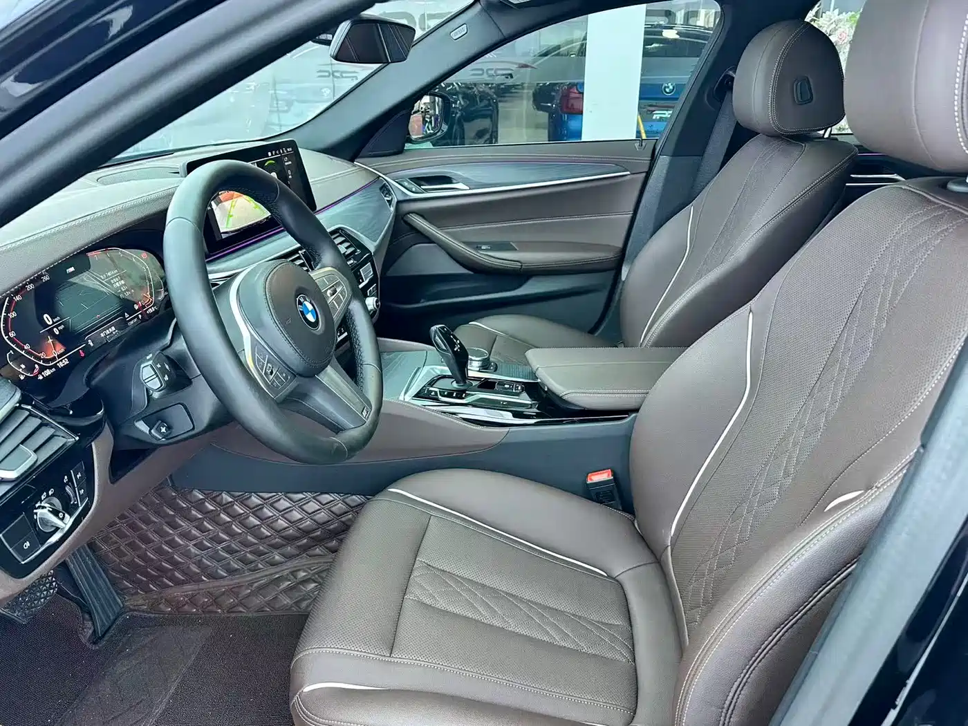 BMW 5 Series 2023 530Li Leading M Sport Package фото 5