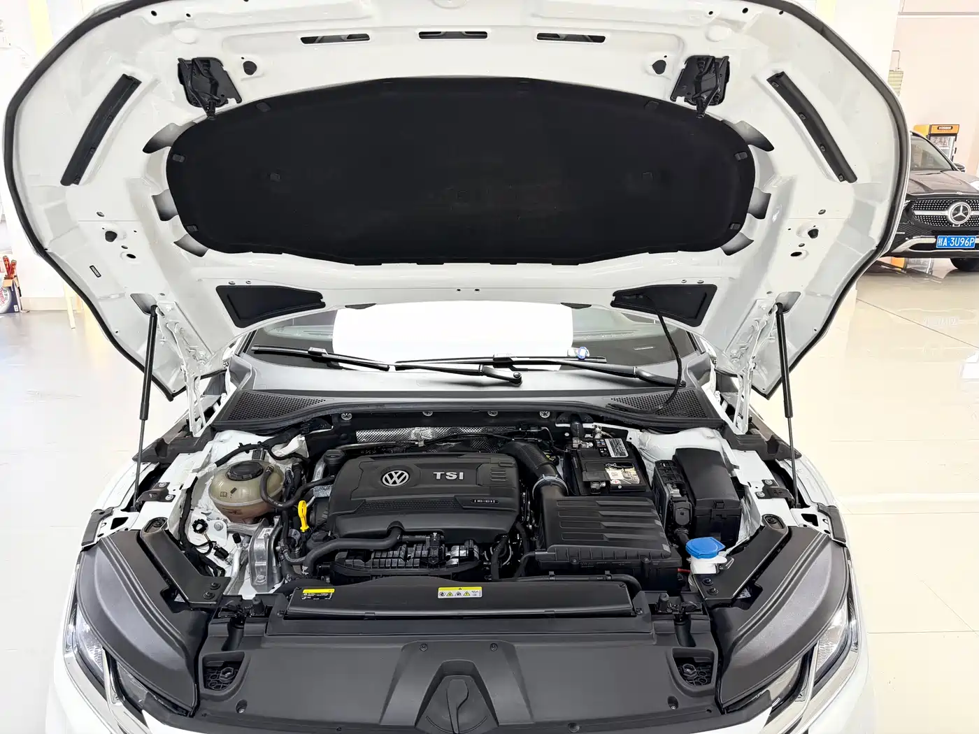 Volkswagen FAW-Volkswagen CC 2021 380TSI Eye-catching Edition фото 9