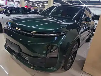 Li Auto L6