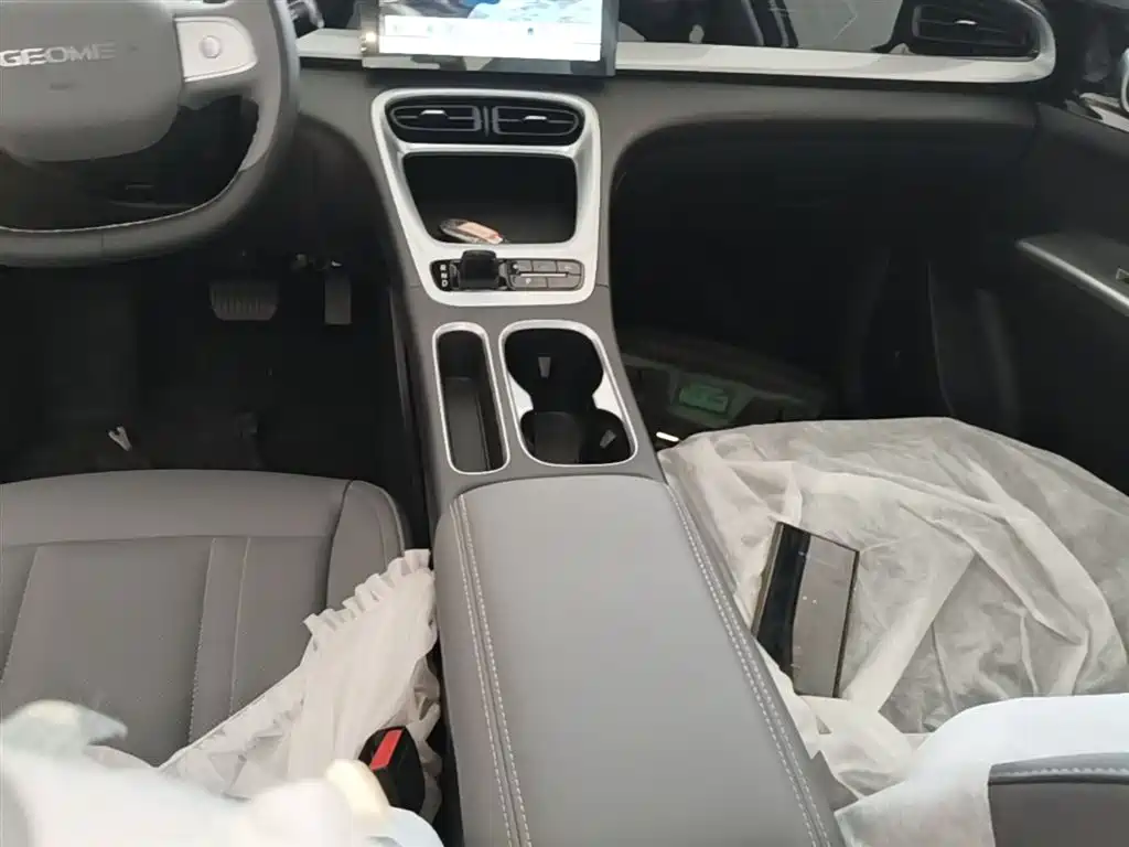 Geely Galaxy Starry Wish 2026 Edition 310km Youth Version фото 14