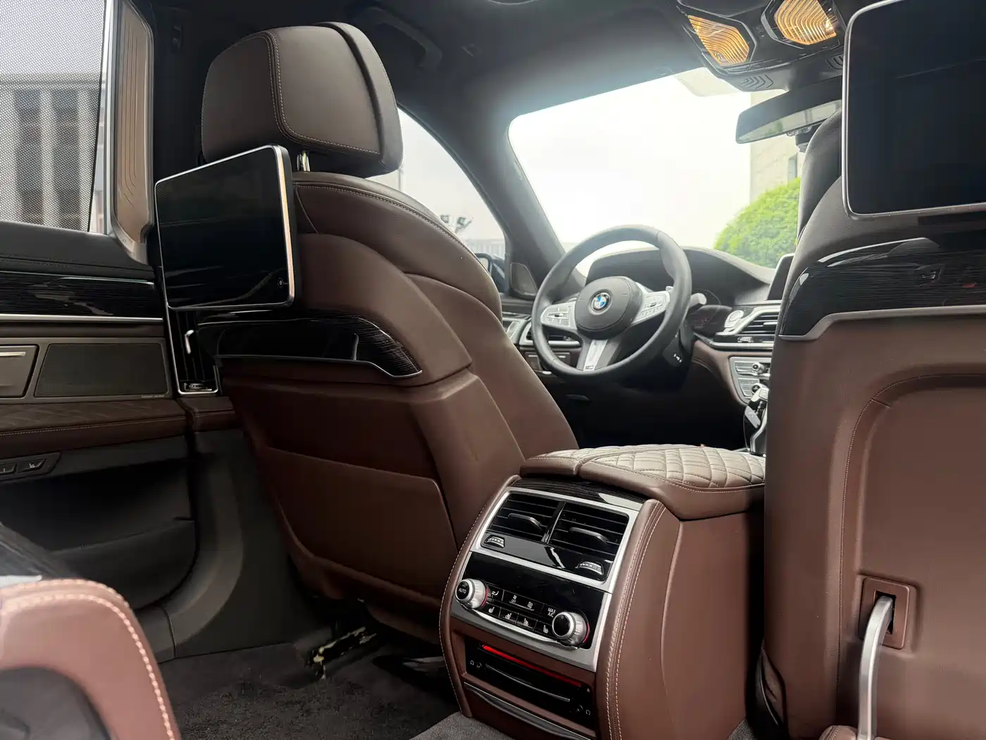 BMW 7 Series 2019 740Li Exclusive M Sport Package фото 17