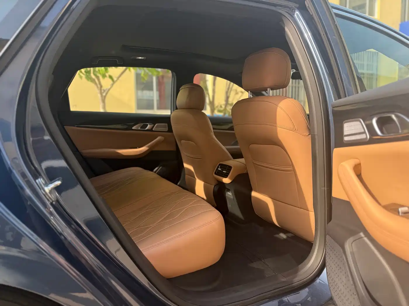 Geely Galaxy Galaxy A7 2025 EM-i фото 6