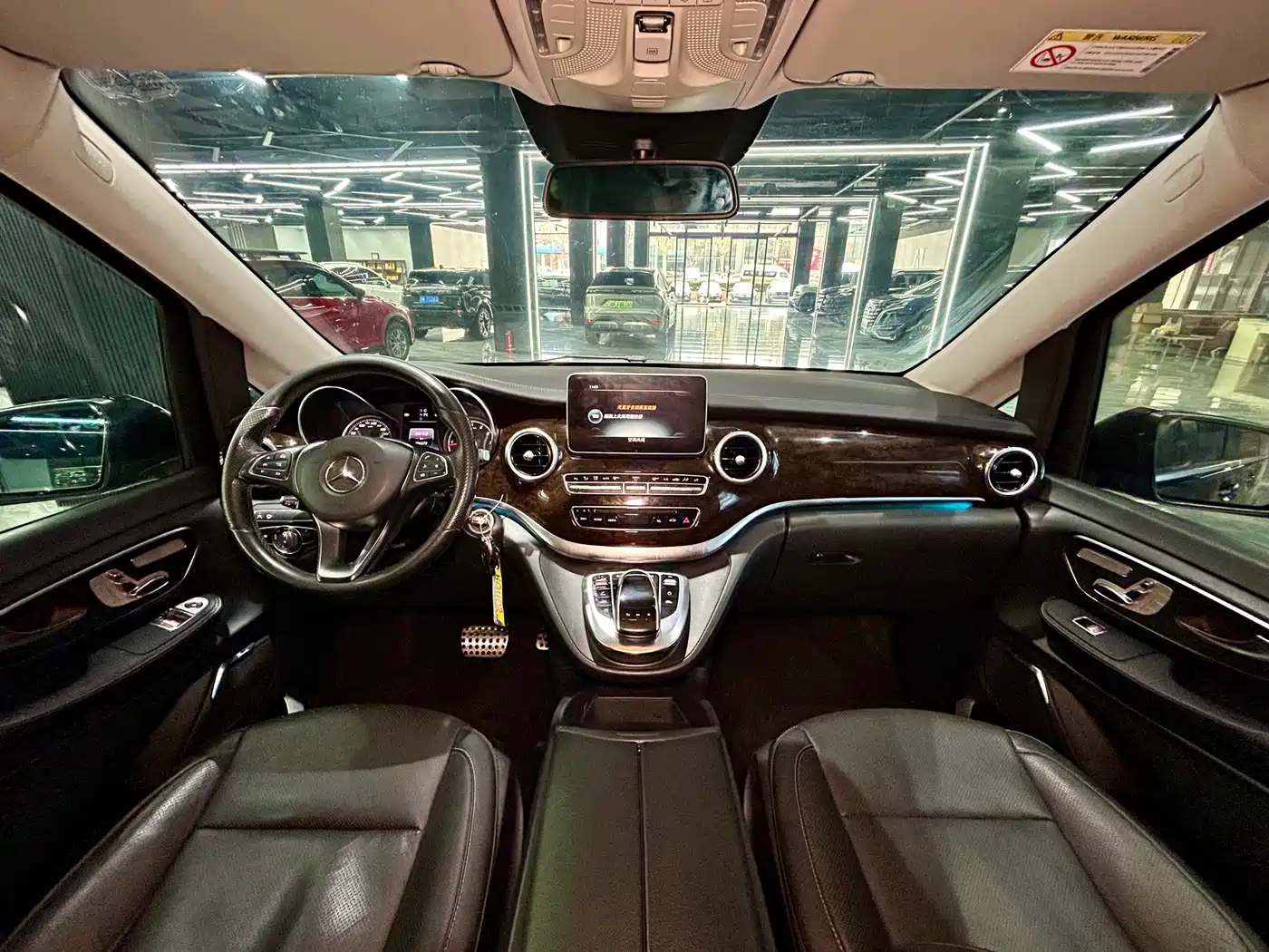 Mercedes-Benz V-Class 2018 V 260 Premium Edition China V фото 22