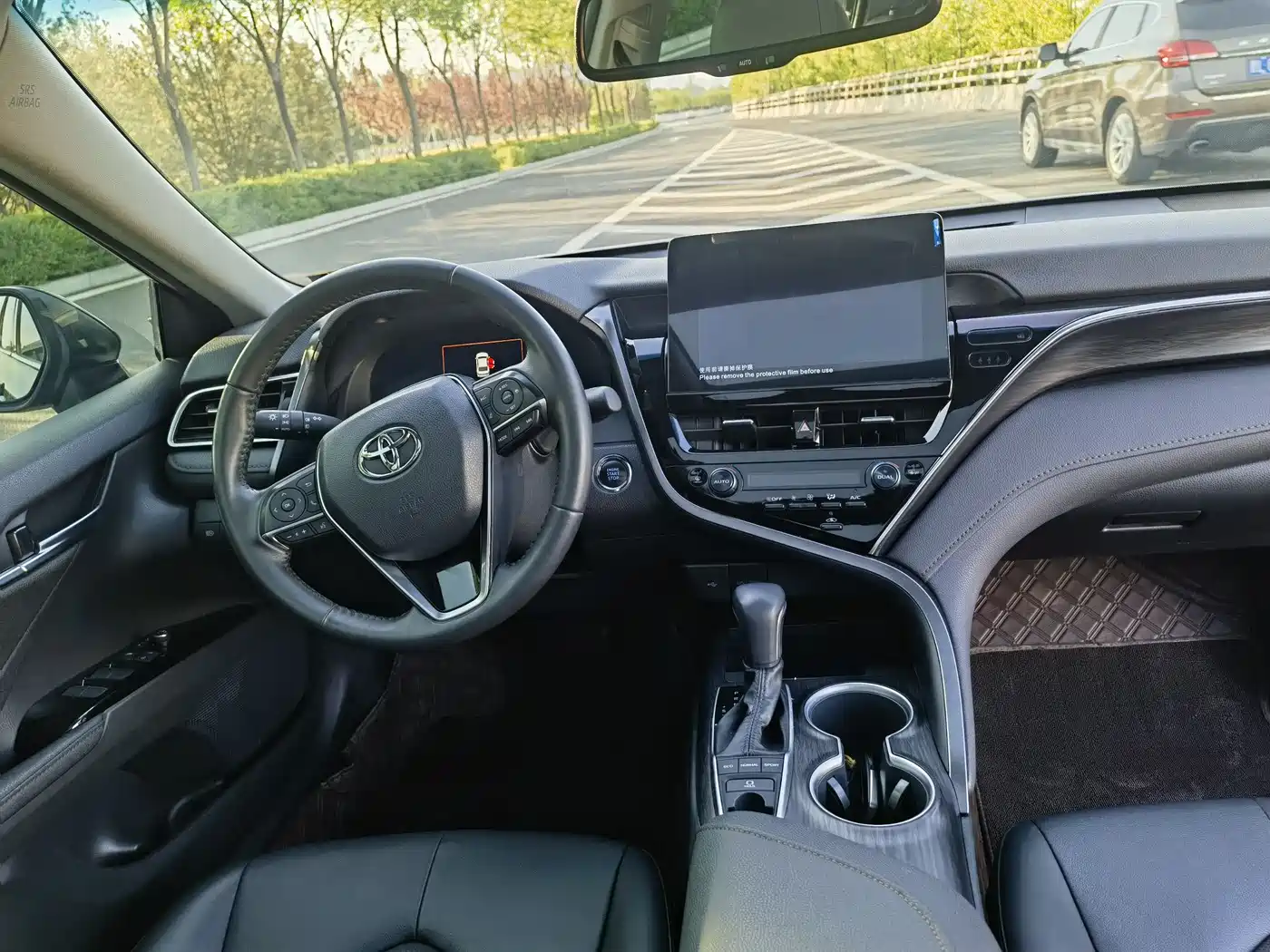 Toyota Camry 2023 2.5G Luxury Edition фото 11