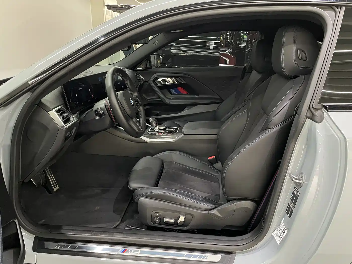 BMW M2 2023 Model M2 фото 9