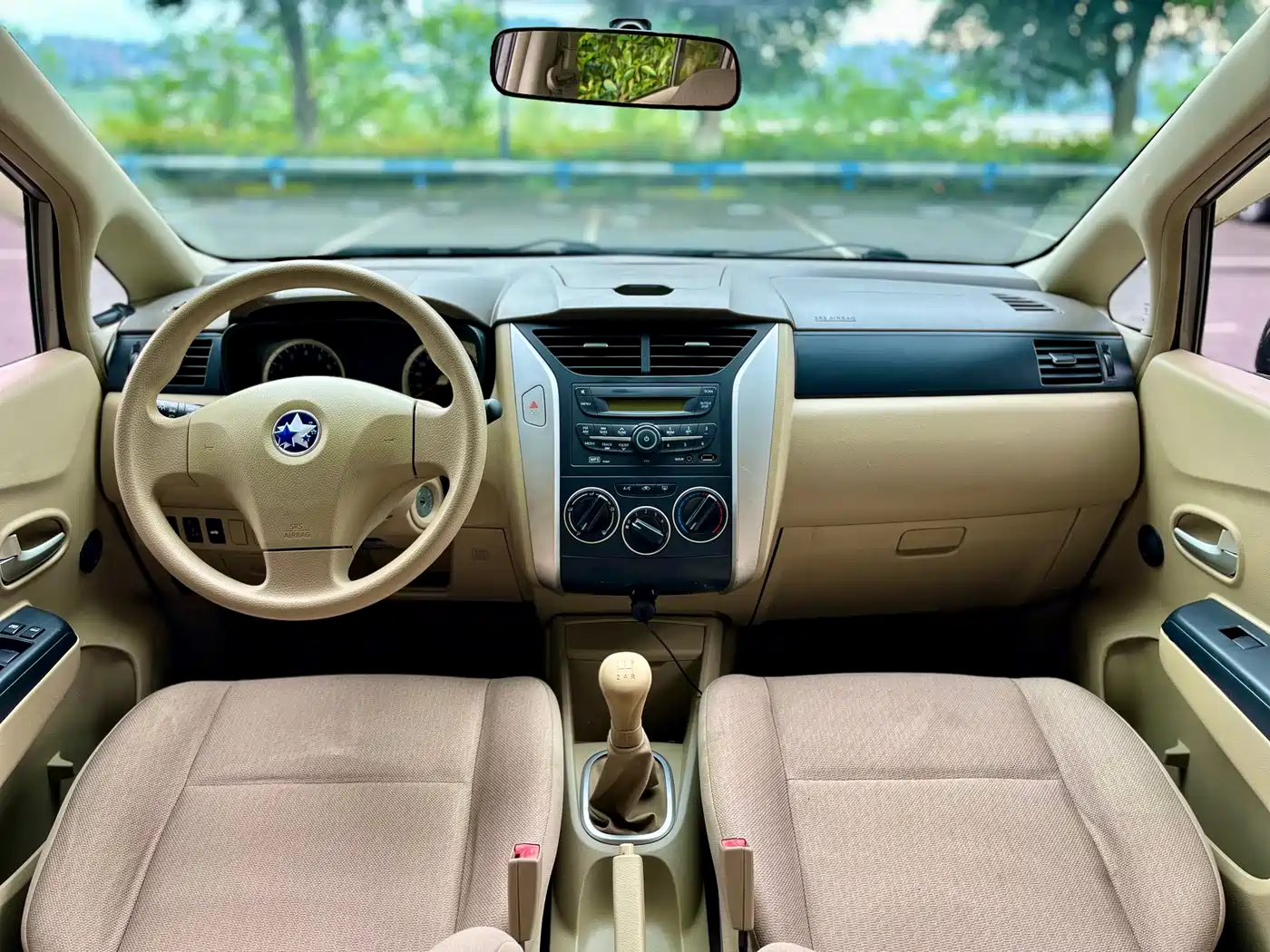 Venucia D50 2015 2013 1.6L Manual Fashion