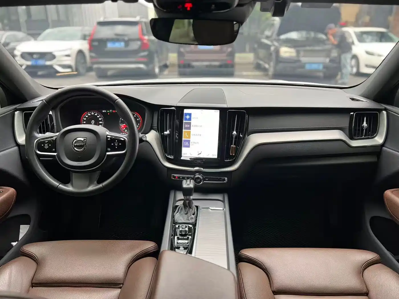 VOLVO XC60