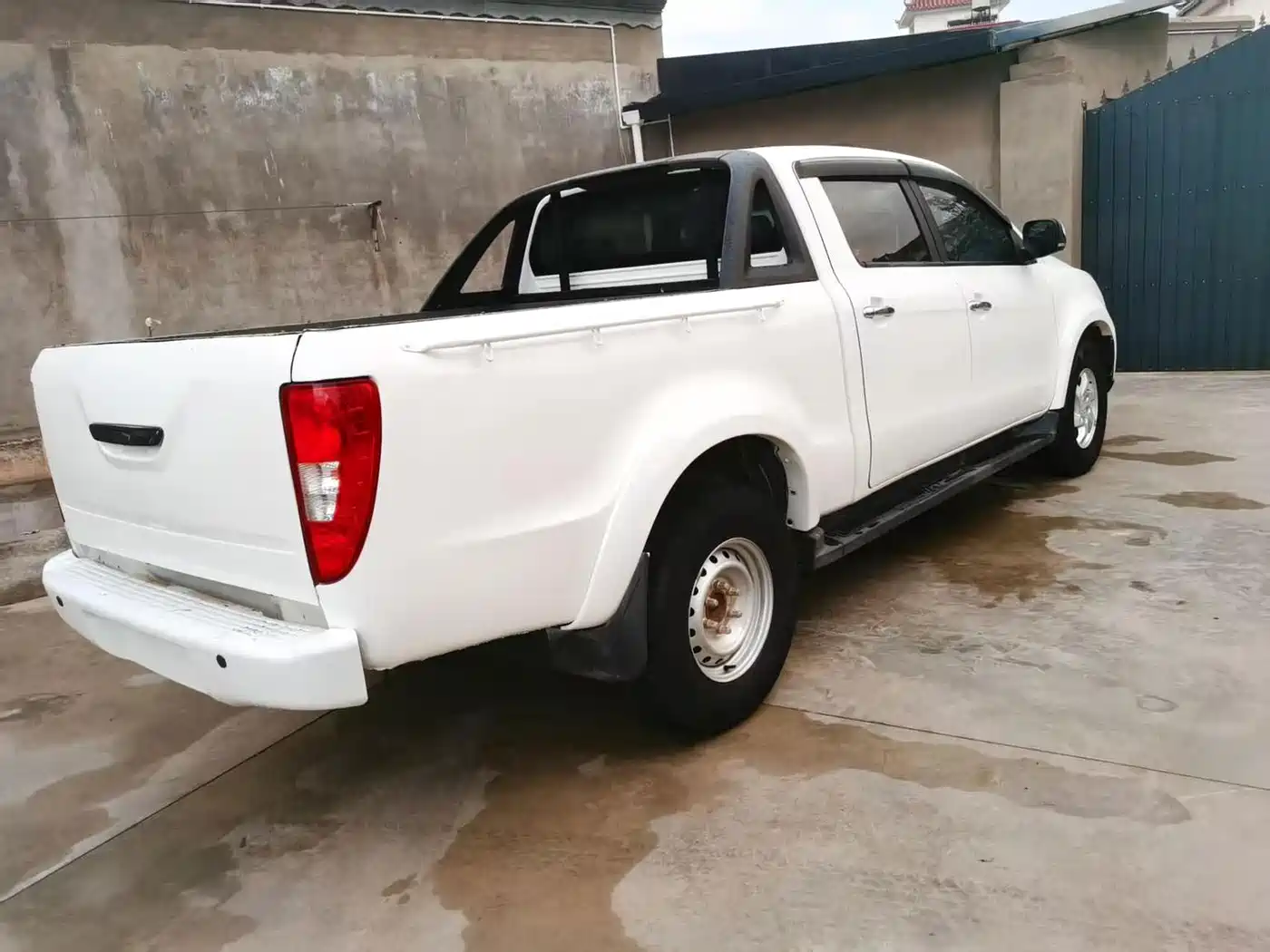 Jiangling Yuhu 5 2019 2018 2.4T Classic Diesel Manual 4WD Ultra Luxury Long Wheelbase JX4D24A5L