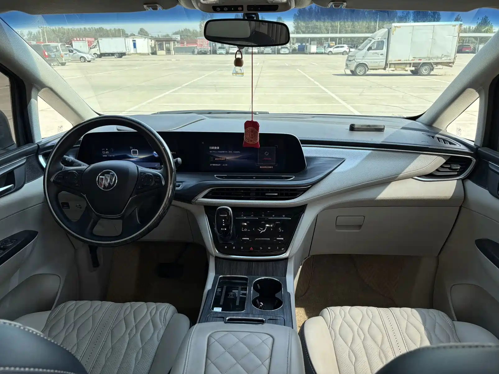 Фото 18 - Buick GL8