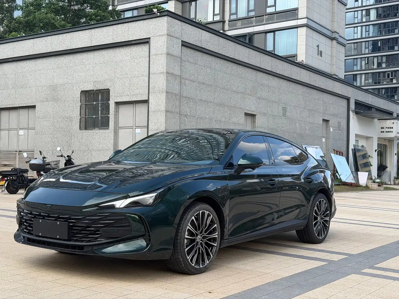 MG MG7 2025 2025 1.5T 300 DCT Elegance Edition