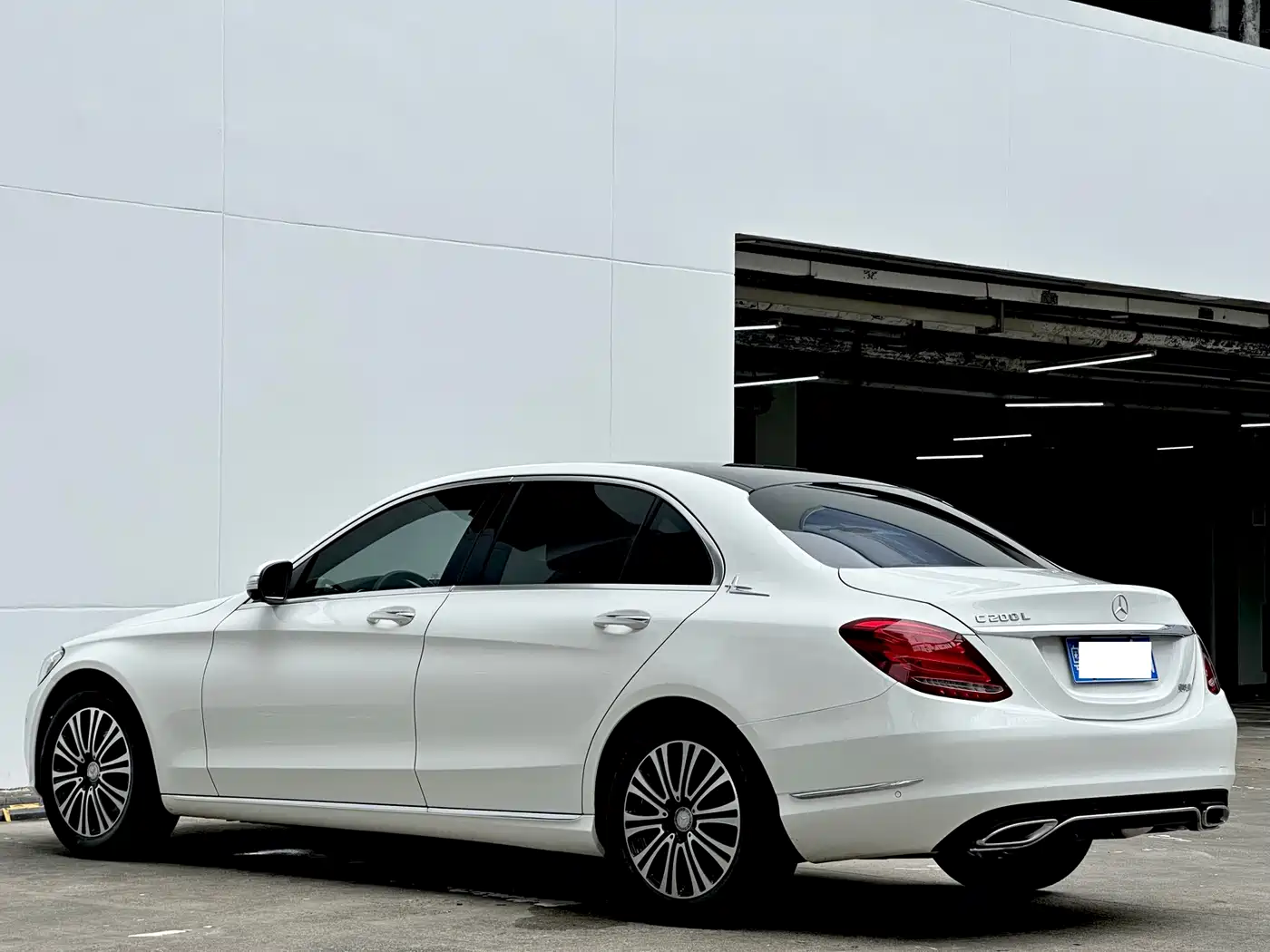 Mercedes-Benz C-Class 2017 C 200 L фото 6