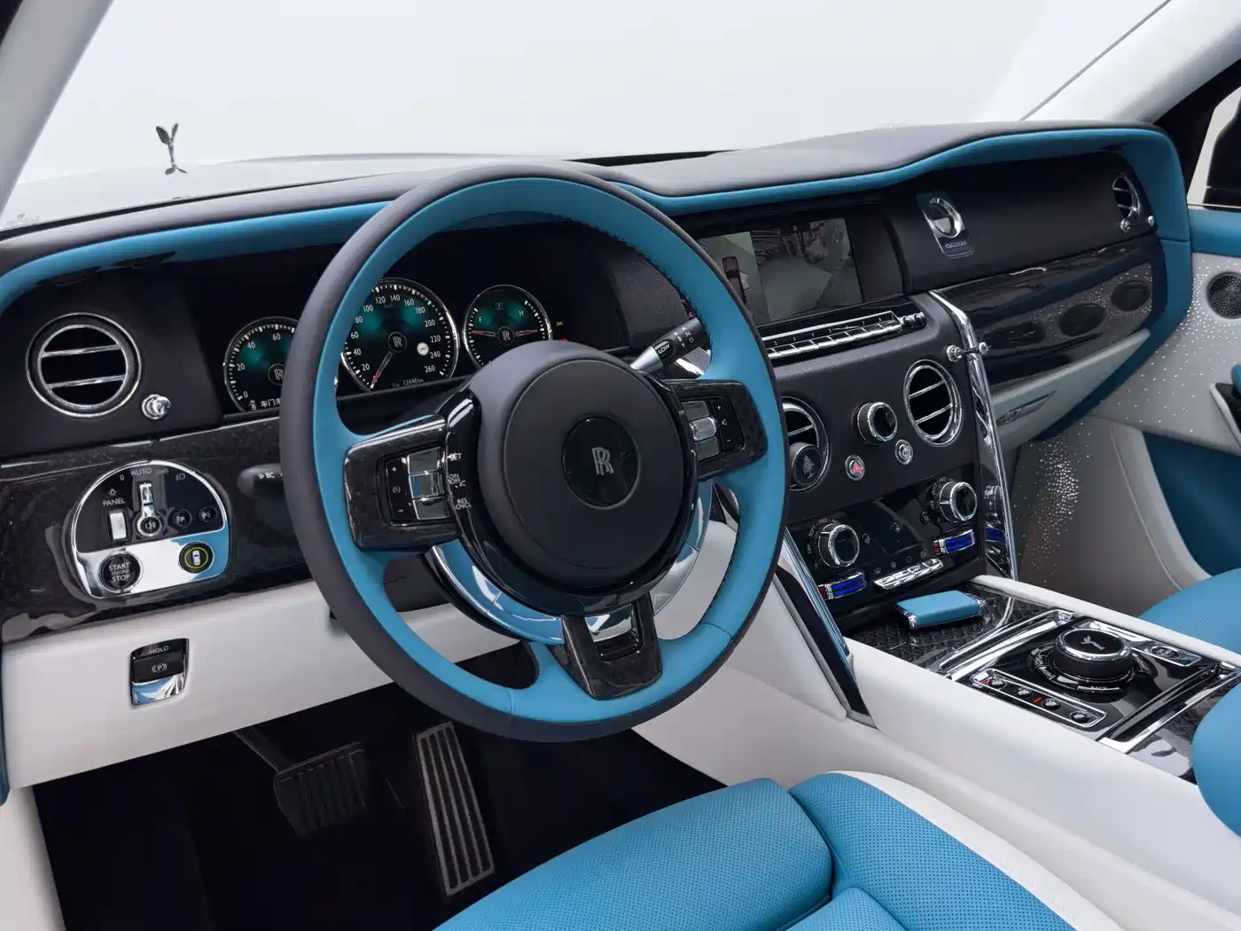 Rolls-Royce Cullinan 2019 2018 5-Seater Version