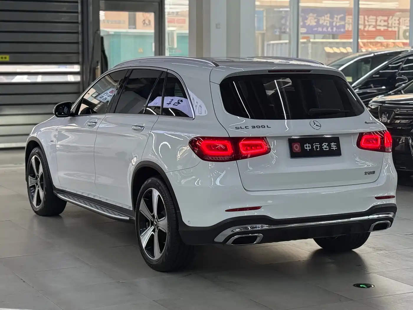 MERCEDES-BENZ GLC