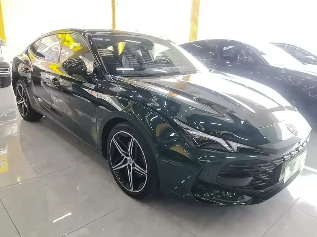 2025 MG MG7