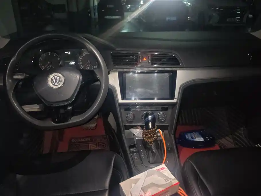 Volkswagen Lamando 2017 230TSI DSG Trend Edition фото 12